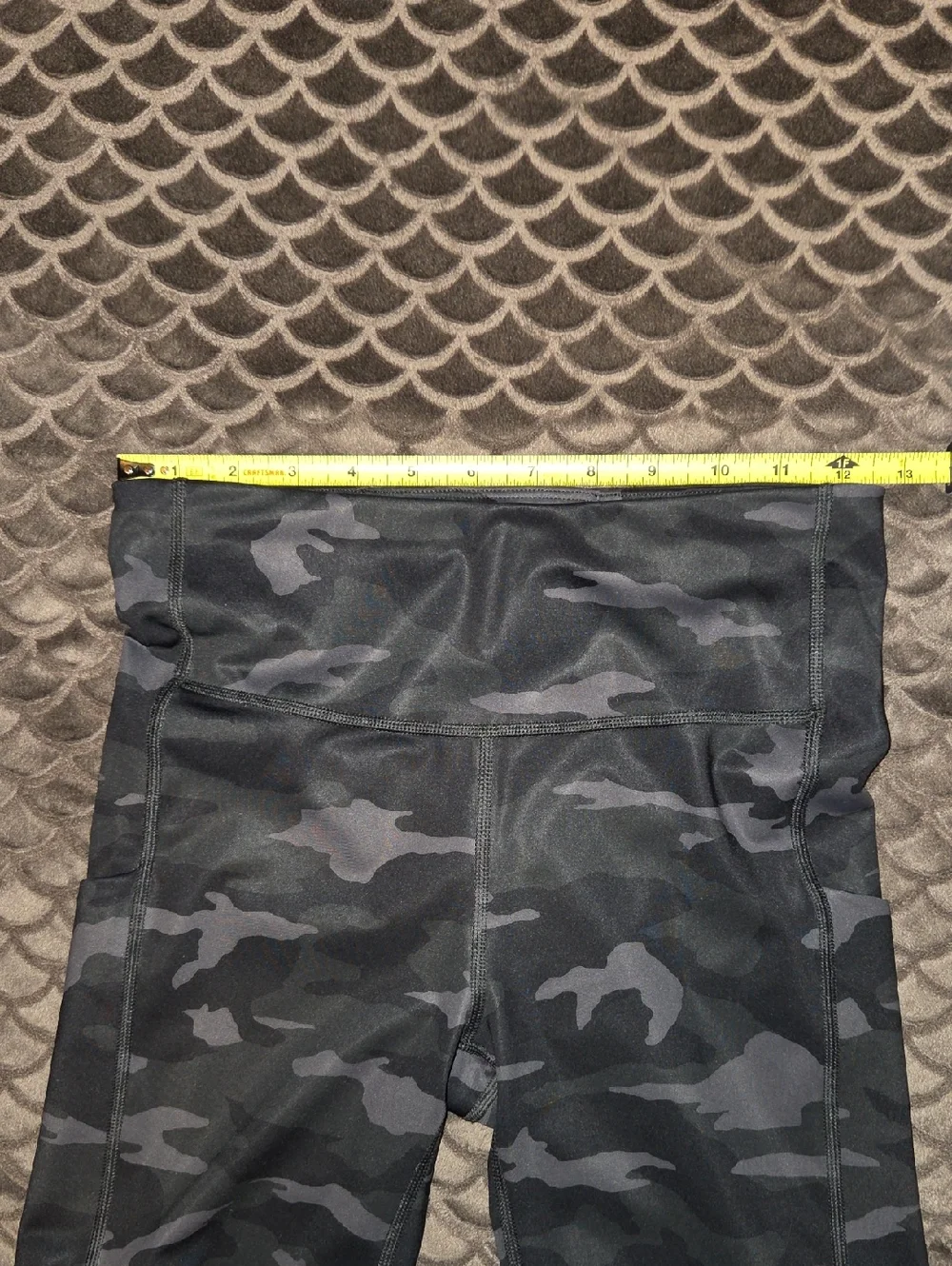 Athleta Ultimate Stash Pocket Camo 7
